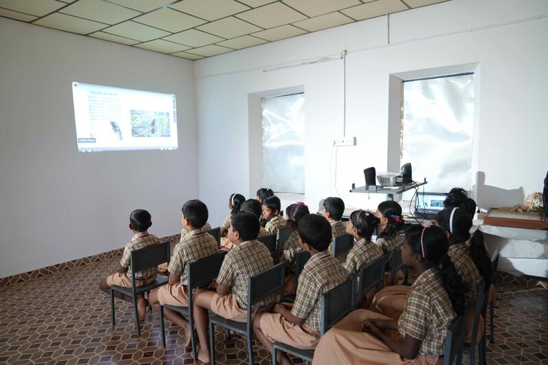 പ്രമാണം:32409 Hitech Classroom.jpeg