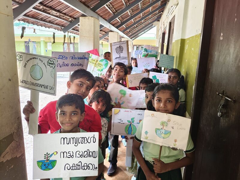 പ്രമാണം:34013 june 5 lp26a.jpg