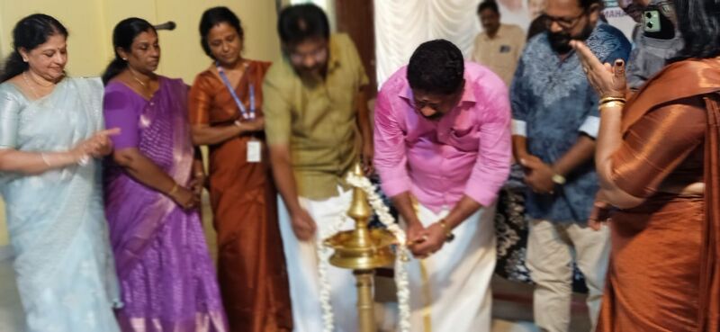 പ്രമാണം:35035 .jpg
