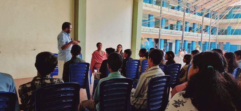 പ്രമാണം:42071 budding writers silpasala.jpg