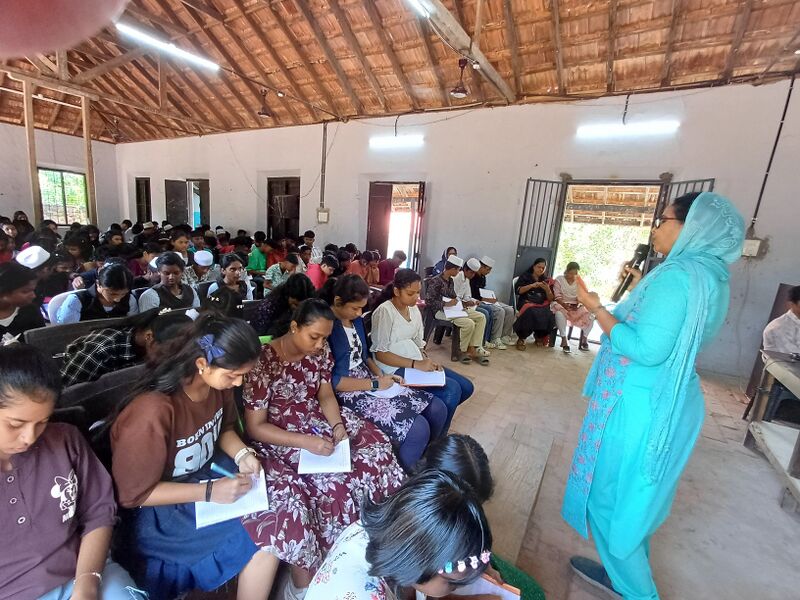 പ്രമാണം:43001-Environment quiz.jpg