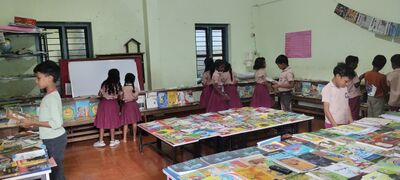 പുസ്തക പ്രദർശനം