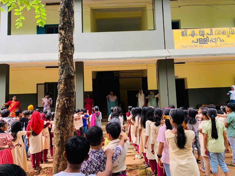 പ്രമാണം:BS21 KKD 47474 9.jpg