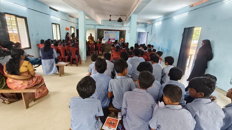 പ്രമാണം:11016 Munnettam1.jpg