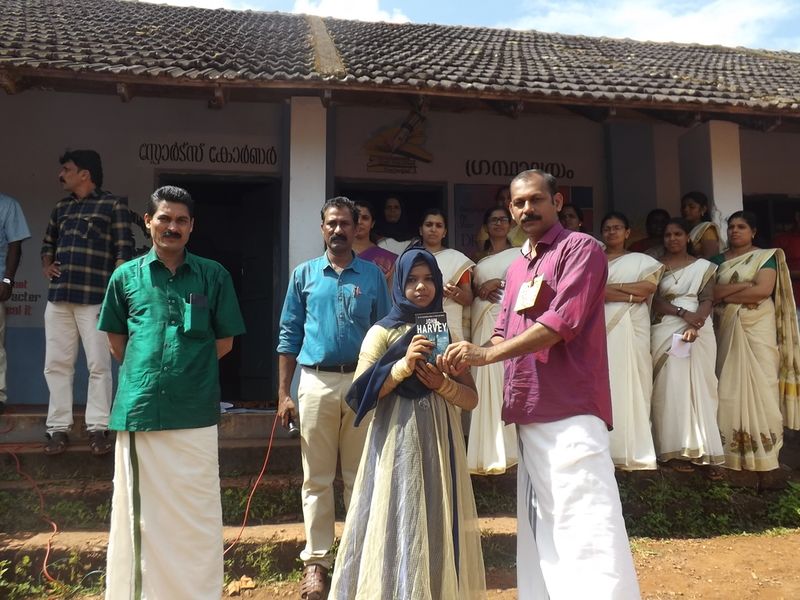 പ്രമാണം:12060 teachersday 15.JPG