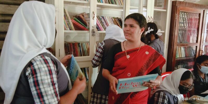 പ്രമാണം:15051 library 62.jpg