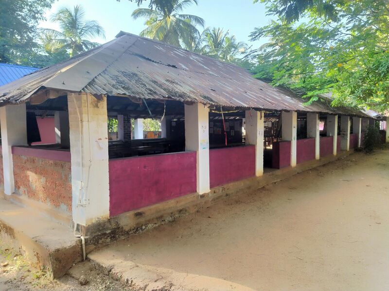 പ്രമാണം:19538-school LP section 2.jpg