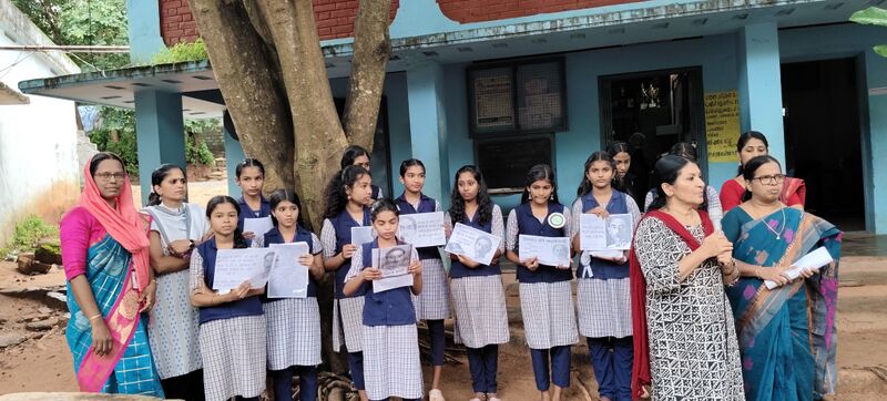 പ്രമാണം:21098 ghspty premchandjayanthi 1.jpg