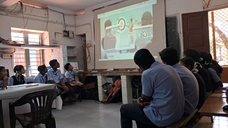 പ്രമാണം:22015- LK Camp 1.jpg