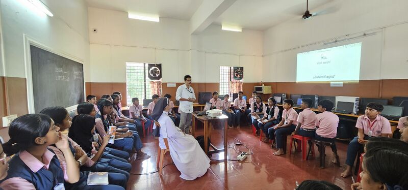 പ്രമാണം:25024 lkpc2024 (2).jpg