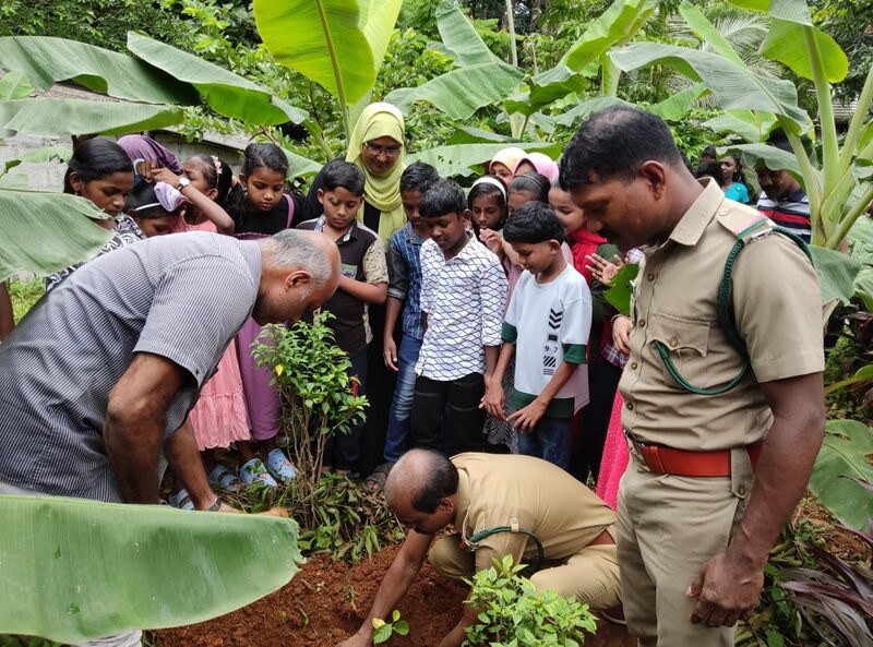 പ്രമാണം:32376- a Environment day1.jpg