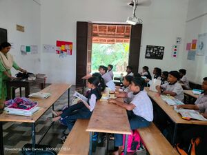 33033-hi -tech class.jpeg