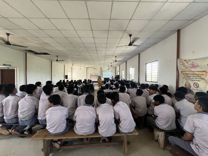 പ്രമാണം:35050 CG125.jpg