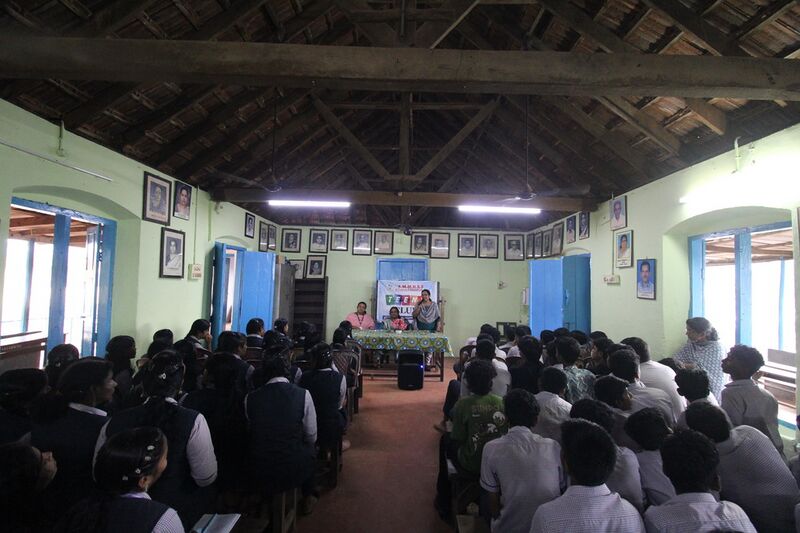 പ്രമാണം:37001-Teens Club-1.JPG