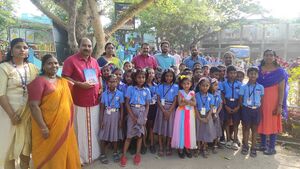 44244 sachithram2.jpg