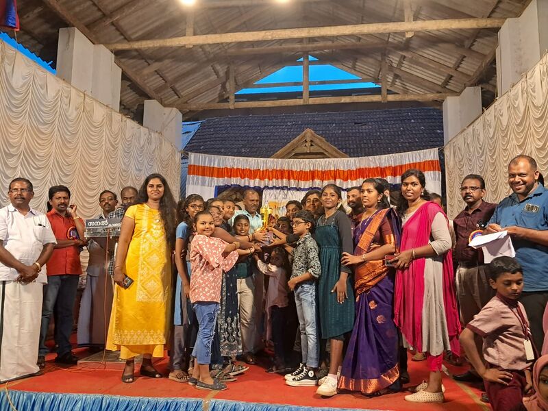 പ്രമാണം:44244 sub dis.kalolsavam.jpg