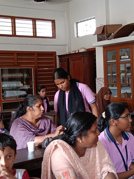 പ്രമാണം:Ai class5.jpg