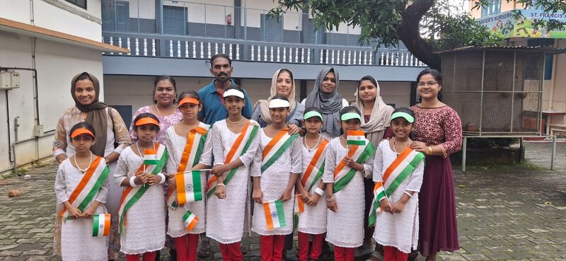 പ്രമാണം:BS21 EKM 25216 6jpg.jpeg