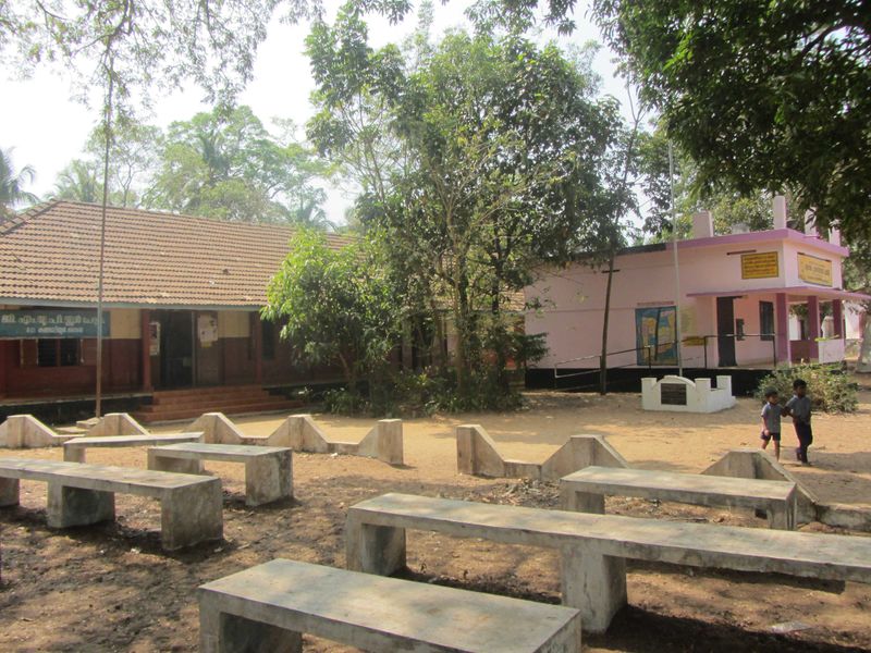 പ്രമാണം:GMUP school chettuva.jpg