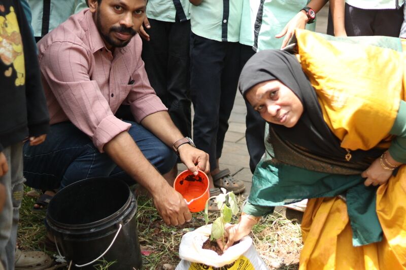 പ്രമാണം:Paristhithi 20.jpg