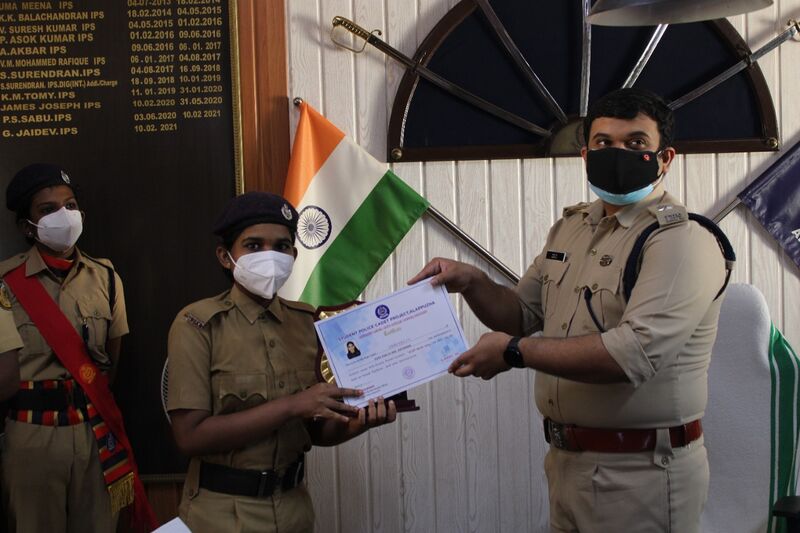 പ്രമാണം:Pope pius Amrutha 2.jpg