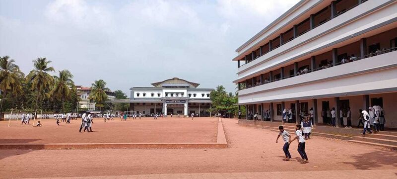 പ്രമാണം:11021 school image1.jpg