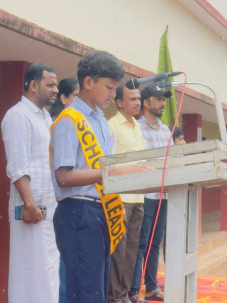 പ്രമാണം:11469 schoolelection.jpg