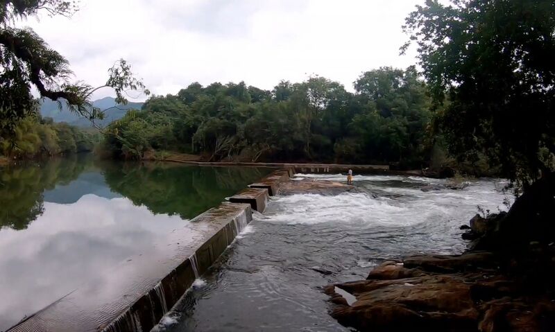 പ്രമാണം:13783- River.jpg