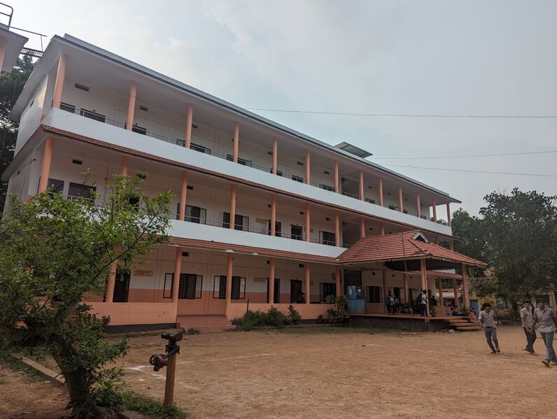 പ്രമാണം:17079 - SPBHSS.jpeg