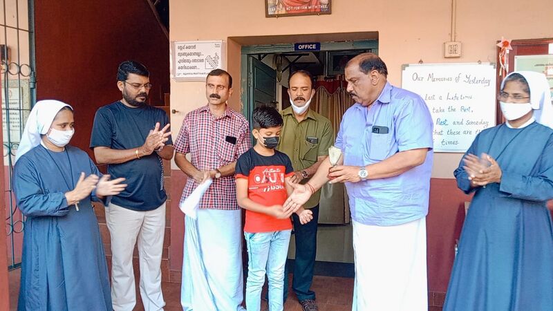 പ്രമാണം:18014 - 122.jpg