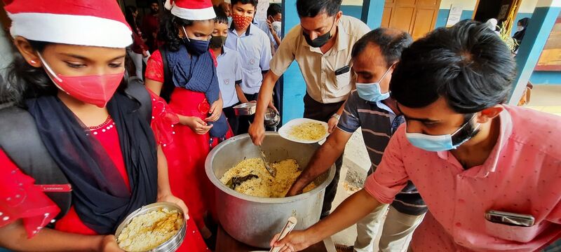 പ്രമാണം:26009 Food.jpg