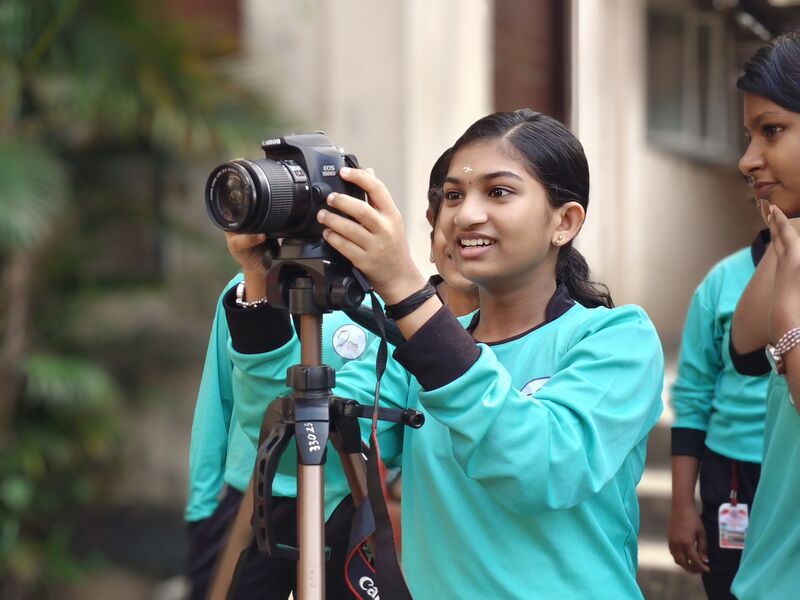 പ്രമാണം:33025 Camera Training.jpg