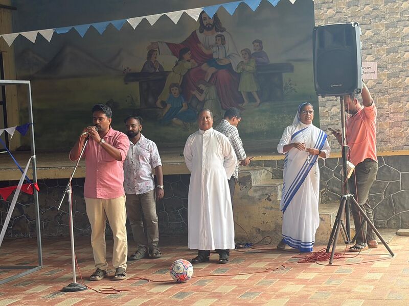 പ്രമാണം:35052 kickoff 26 7.jpeg