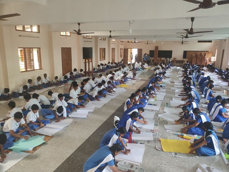 പ്രമാണം:35052 mathsfair 2425 1.jpg
