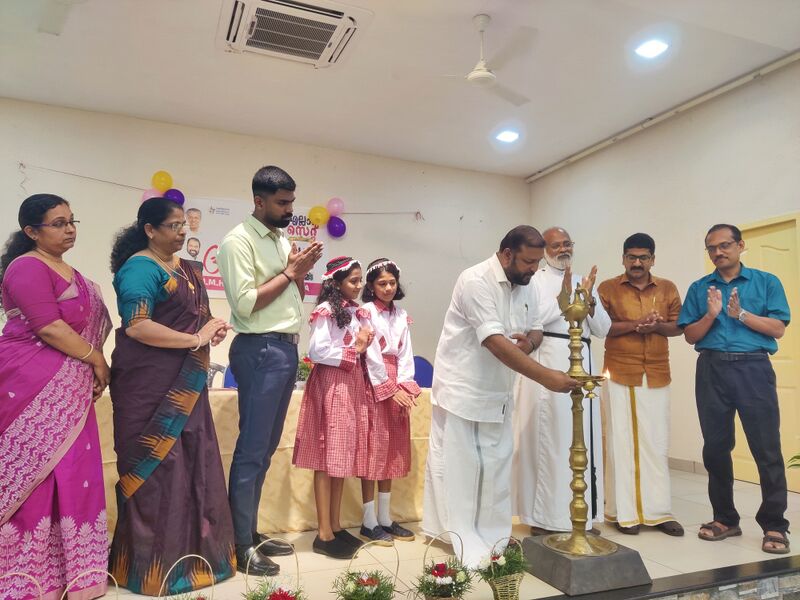 പ്രമാണം:37001 Prevesanolsavam24 1.jpg