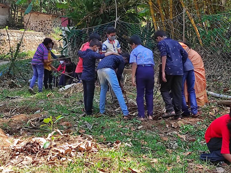 പ്രമാണം:38047 FV2 Activity.jpeg