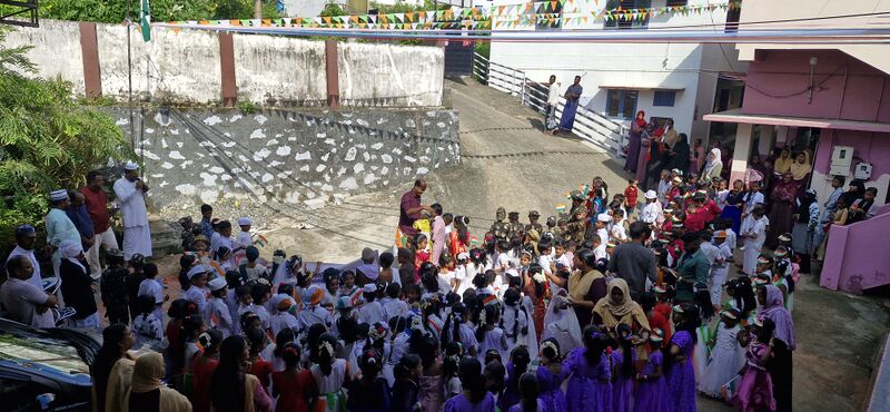 പ്രമാണം:44223 inde 25 flag.jpg