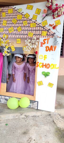 പ്രമാണം:46038 selfipoint.jpg