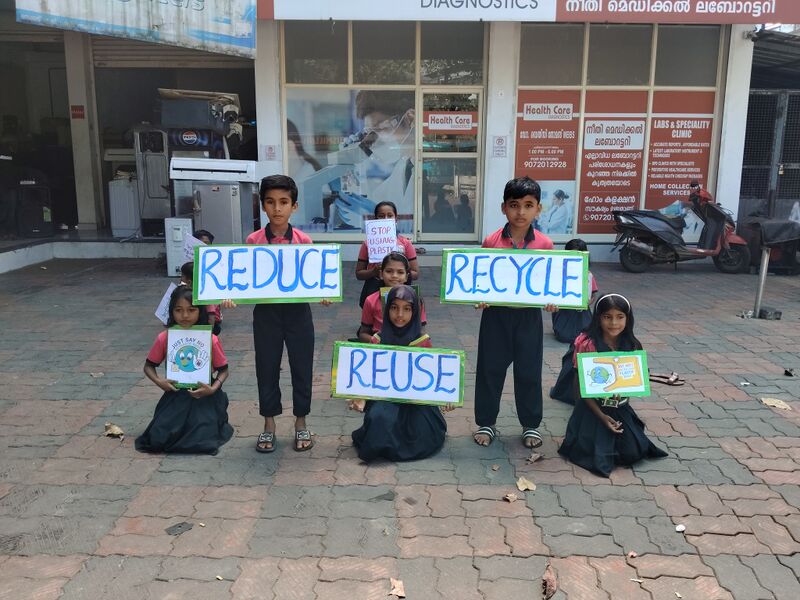 പ്രമാണം:Love Plastic Flashmob.jpg