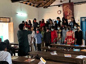 STUDENTS OF ST.MARY'S HIGHSCHOOL.jpg