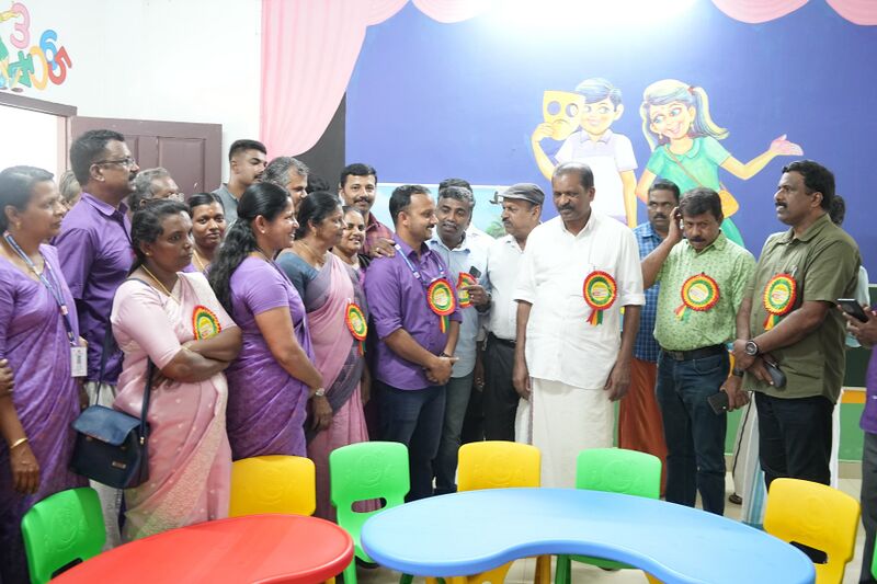 പ്രമാണം:15425 varna 8.jpg