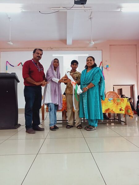 പ്രമാണം:19862 vidyarangam2.jpg