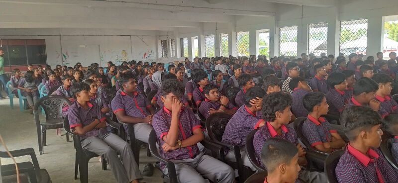 പ്രമാണം:21060 khs personality.jpg