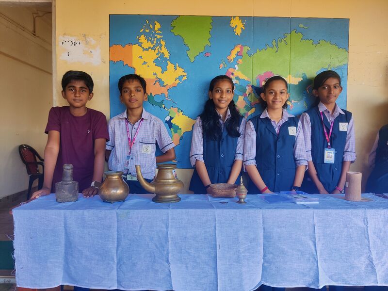 പ്രമാണം:37001-Puravasthu Pradarsanam-47.jpg