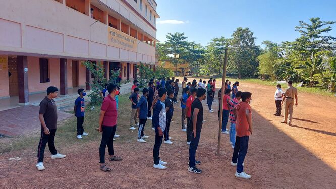 സമ്മർക്യാമ്പ്