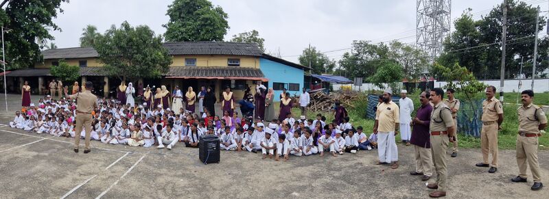 പ്രമാണം:44223 shishu class 25.jpg