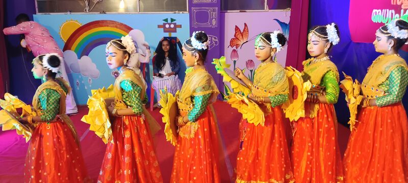 പ്രമാണം:44304 kalolsavam.jpg