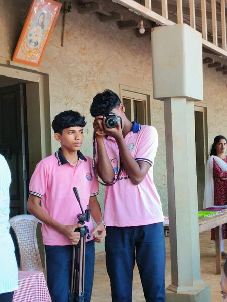 പ്രമാണം:12045 KGD LK12.jpeg