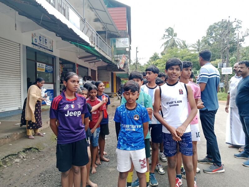 പ്രമാണം:15044 marathan 2.jpg