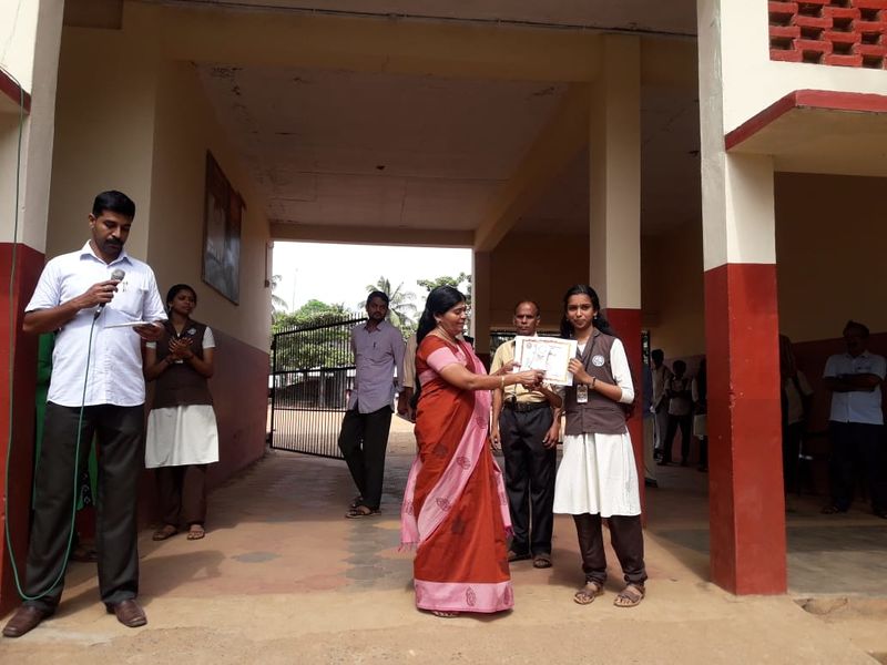 പ്രമാണം:20012- Nandana.jpg